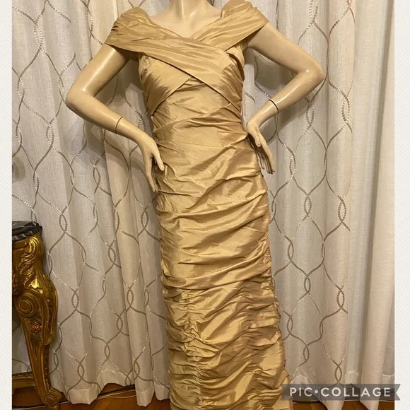 Adrianna Papell Rouched taffeta gown - Picture 2 of 13